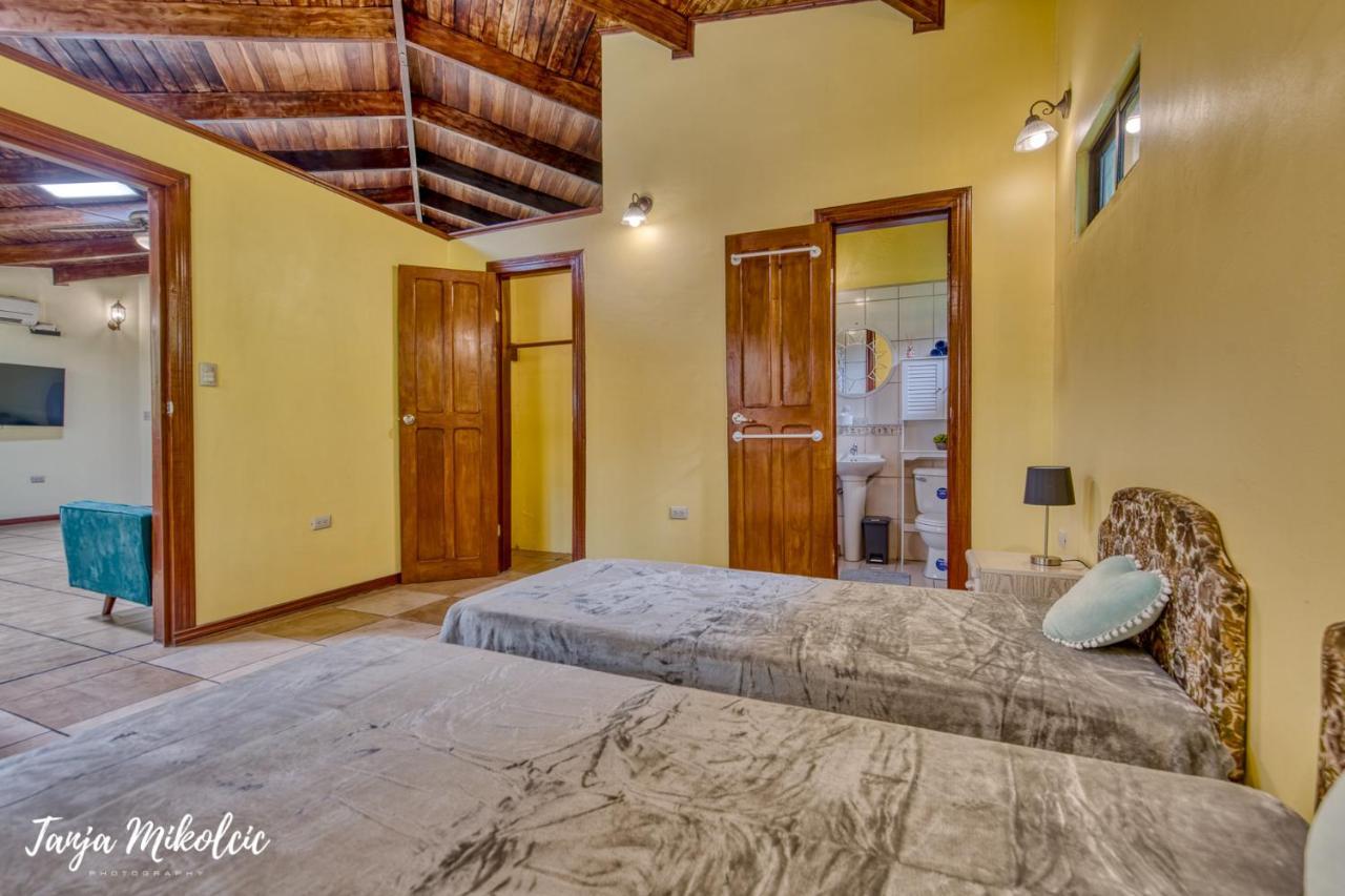 Casa Verde Puerto Viejo de Talamanca Bagian luar foto